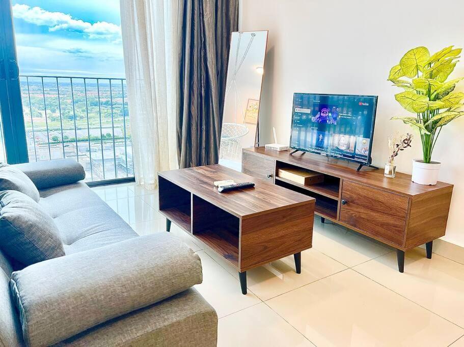 G 1-5Pax Cozy Home Trefoil Setia Alam 100Mps Wifi & Tv Sccc Exterior photo